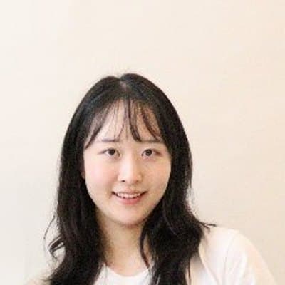 Selene Lee